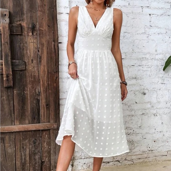 Boho Elegant Classic Swiss Dot Ruched Bust V-neck Sleeveless Dress White - Picture 4 of 5